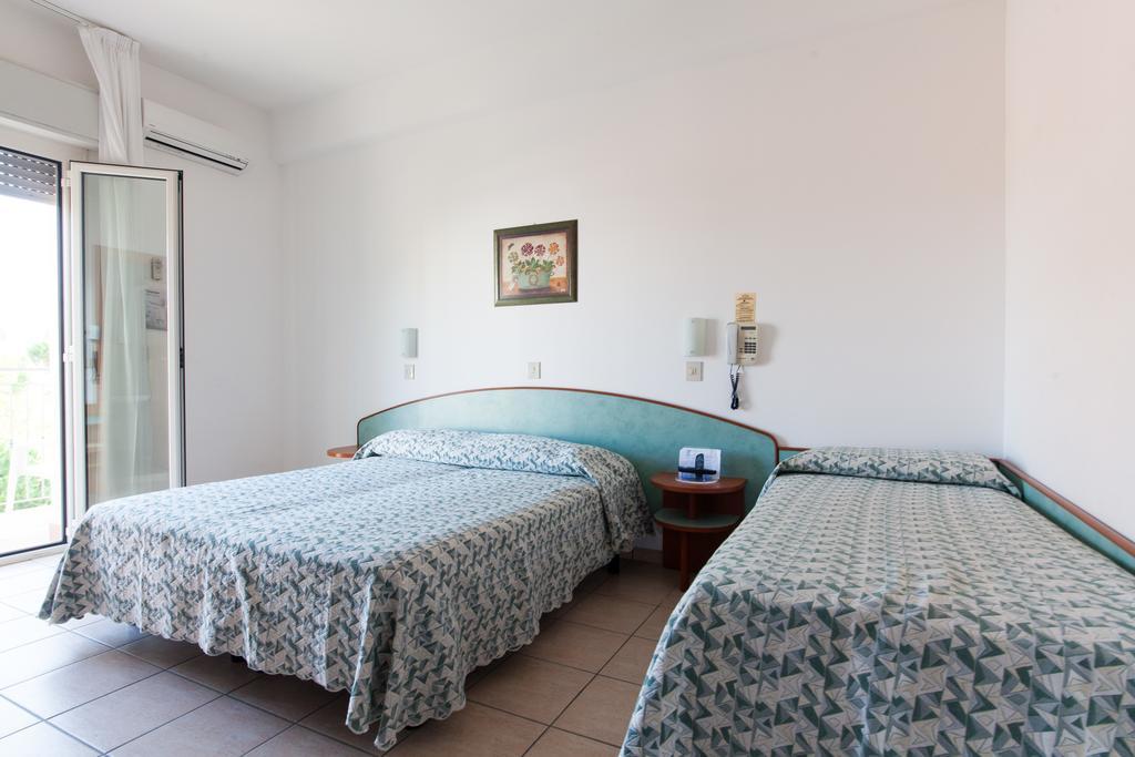 Hotel Gabry Cervia Quarto foto